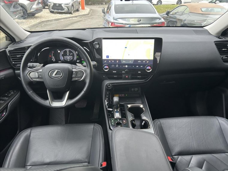 Lexus NX 350h fotka