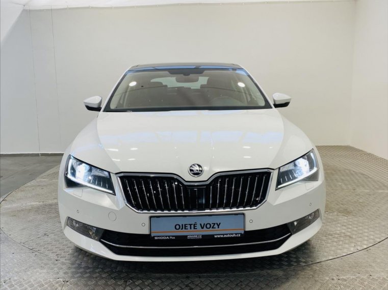 Škoda Superb fotka