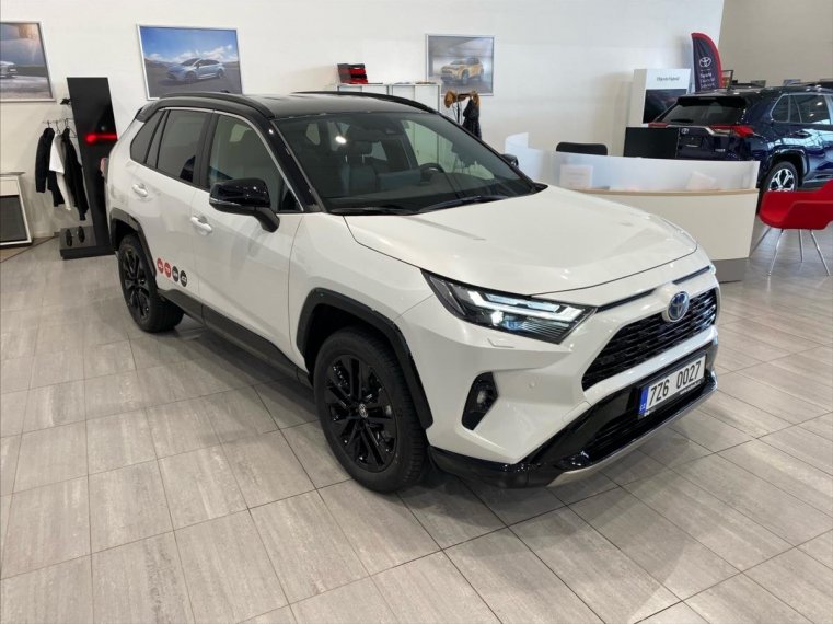 Toyota RAV4 fotka