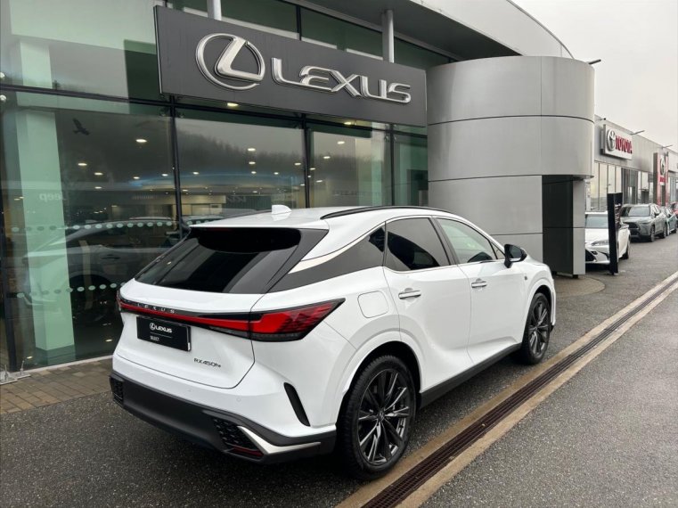 Lexus RX 450h+ fotka