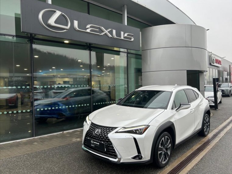 Lexus UX 300h fotka