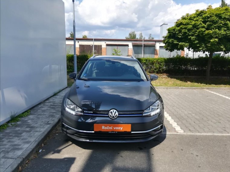 Volkswagen Golf fotka