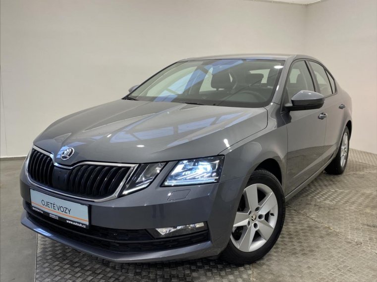 Škoda Octavia fotka