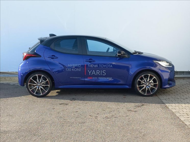 Yaris foto