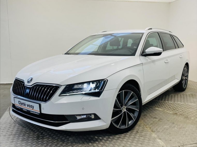 Škoda Superb fotka