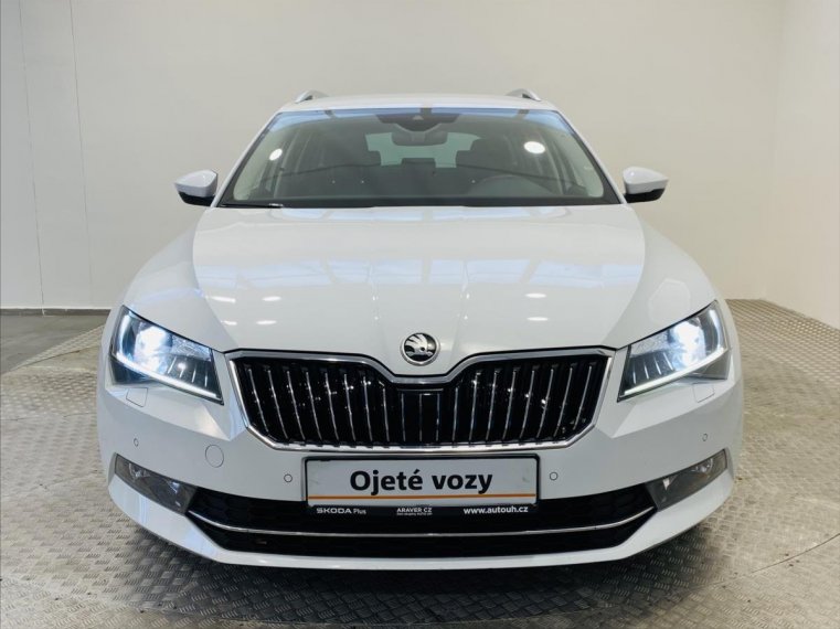 Škoda Superb fotka