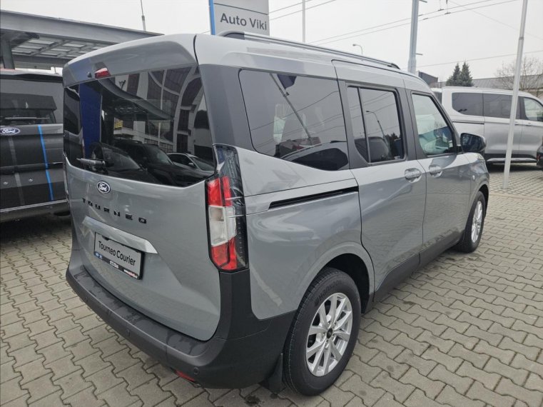 Ford Tourneo Courier fotka