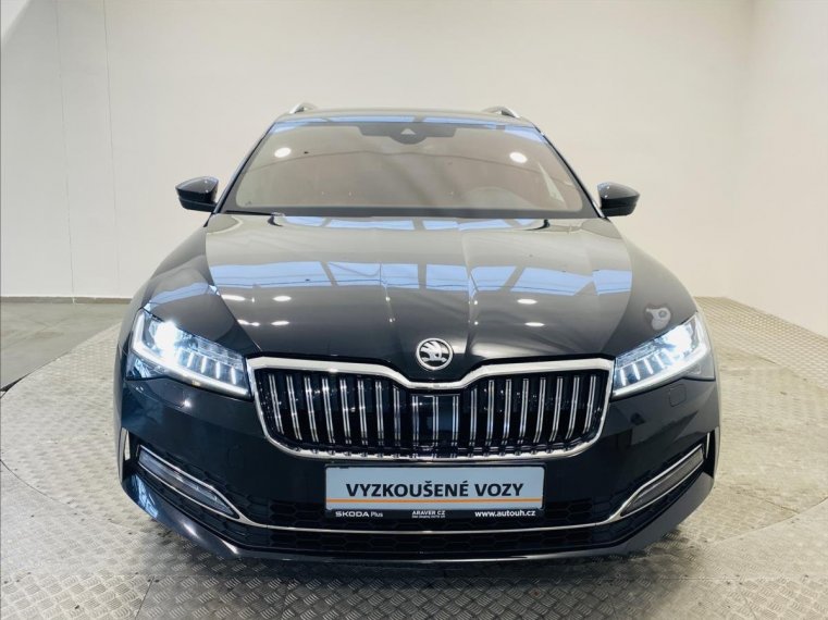 Škoda Superb fotka