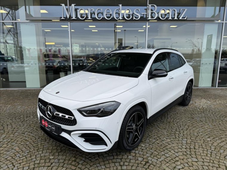 Mercedes-Benz GLA fotka