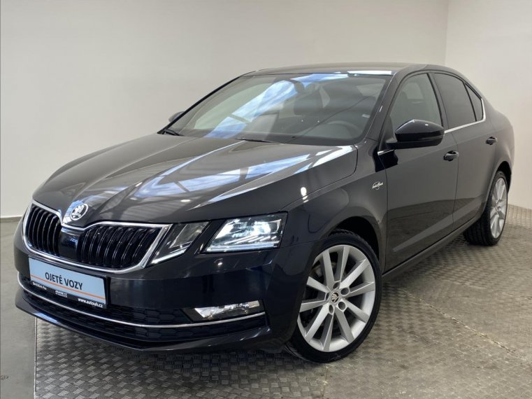 Škoda Octavia fotka