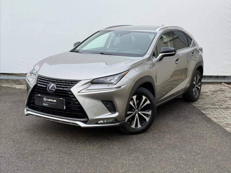 Lexus NX 300h fotka