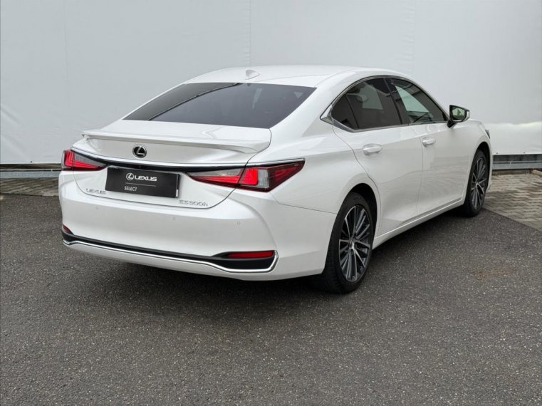 Lexus ES 300h fotka