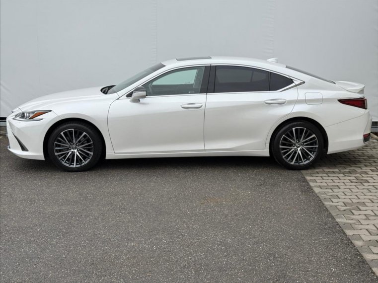 Lexus ES 300h fotka