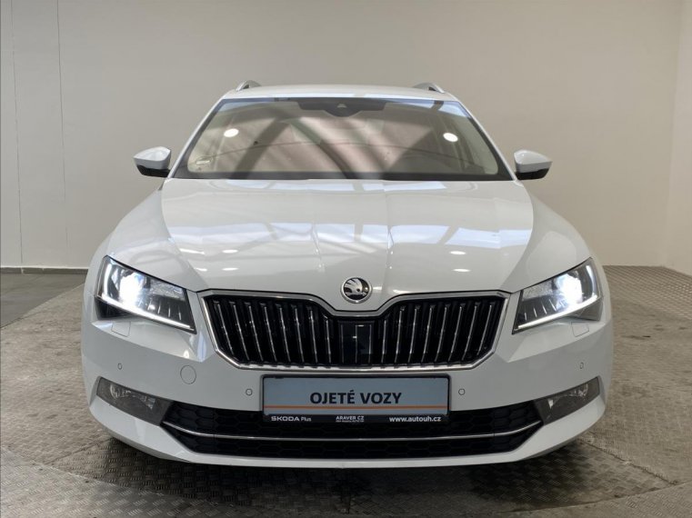 Škoda Superb fotka