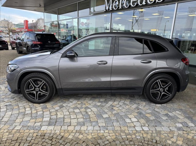 Mercedes-Benz GLA fotka