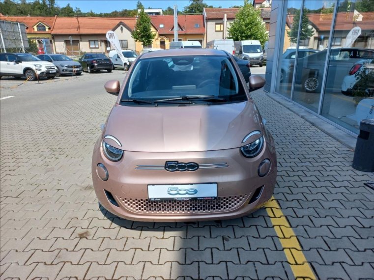 Fiat 500e fotka